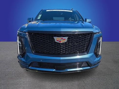 Certified 2025 Cadillac Escalade Sport w/ Touring Package AWD/4WD image 8