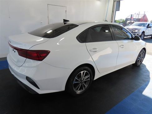 Used 2023 Kia Forte LXS w/ LXS Technology Package FWD image 14
