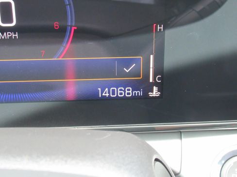 Used 2025 Chevrolet Trax LT w/ Driver Confidence Package FWD image 29