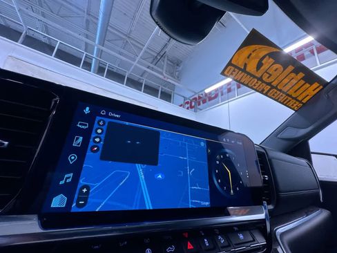 Used 2025 Chevrolet Silverado 1500 LTZ w/ LTZ Premium Package AWD/4WD image 25