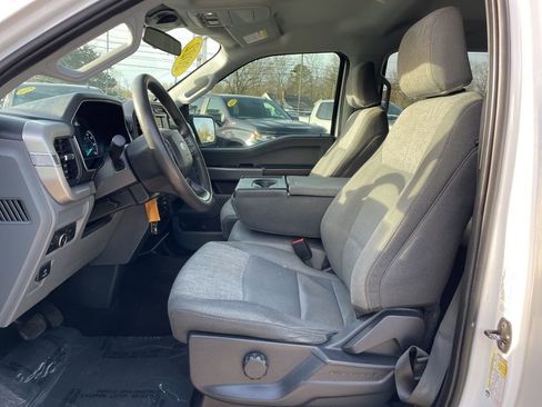 Used 2022 Ford F150 XLT image 4