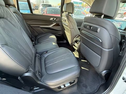 Used 2026 BMW X7 xDrive40i w/ Premium Package AWD/4WD image 24