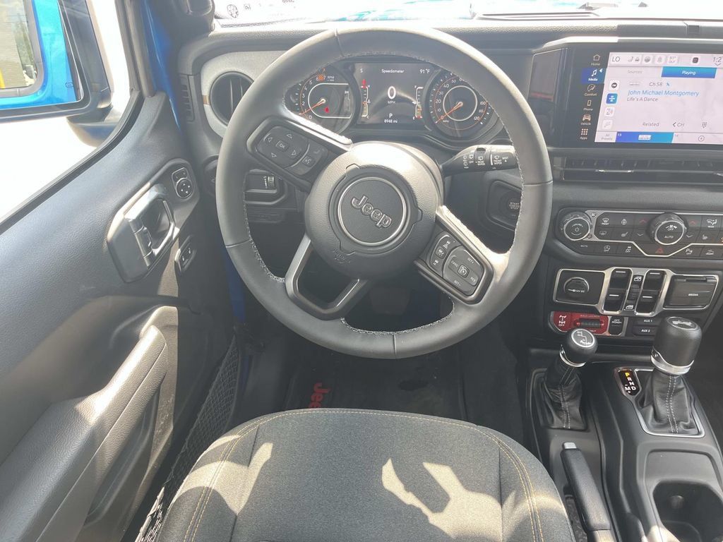 Used 2026 Jeep Wrangler Unlimited Sport AWD/4WD image 13