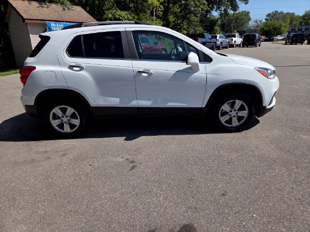 Used 2019 Chevrolet Trax LT w/ LT Convenience Package AWD/4WD image 7