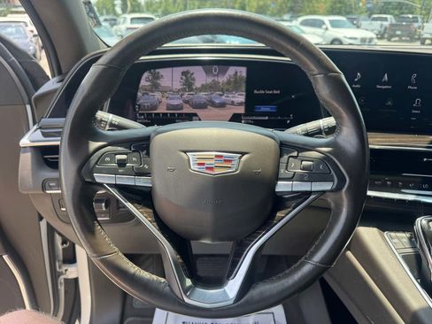 Used 2021 Cadillac Escalade ESV Sport RWD image 19