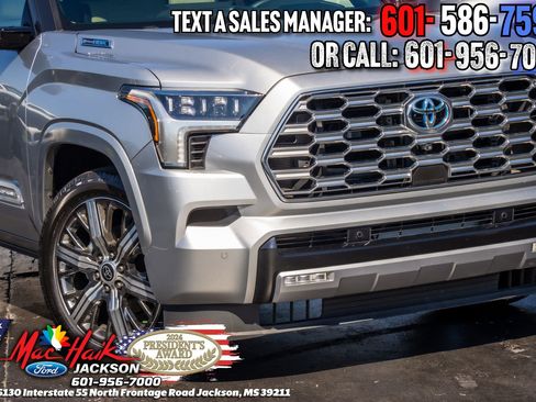 Used 2023 Toyota Sequoia Capstone AWD/4WD image 2