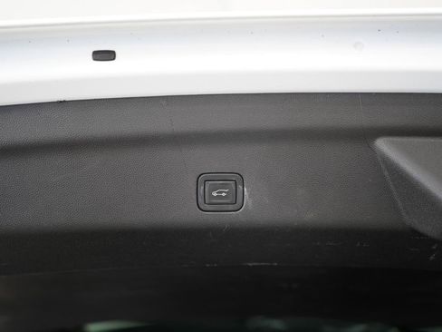 Used 2021 Chevrolet Tahoe Z71 AWD/4WD image 38