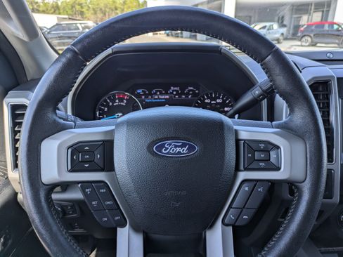 Used 2019 Ford F250 Lariat w/ Lariat Ultimate Package image 18