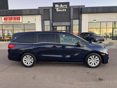 Used 2019 Honda Odyssey LX image 3