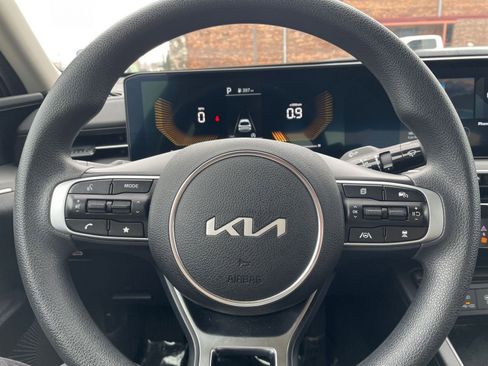 Used 2025 Kia K5 LXS image 28