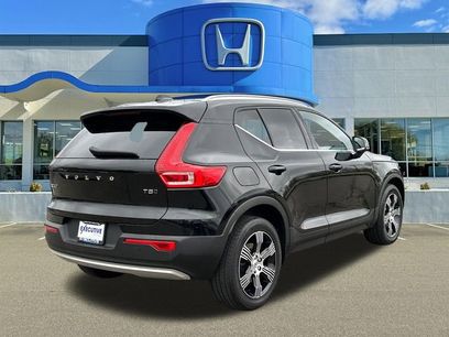 Used 2021 Volvo XC40 T5 Inscription
