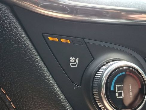 Used 2019 Chevrolet Equinox Premier AWD/4WD image 25