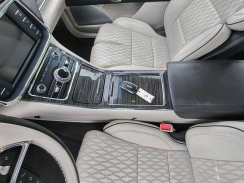 Used 2019 Lincoln Continental Black Label image 21