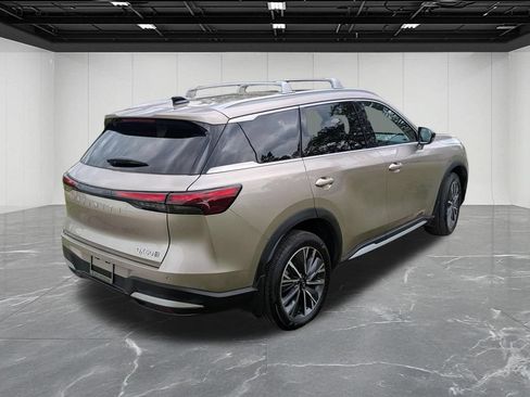Certified 2026 INFINITI QX60 Luxe w/ Cargo Package AWD/4WD image 6