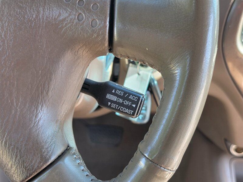 Used 2002 Toyota Sequoia Limited AWD/4WD image 55