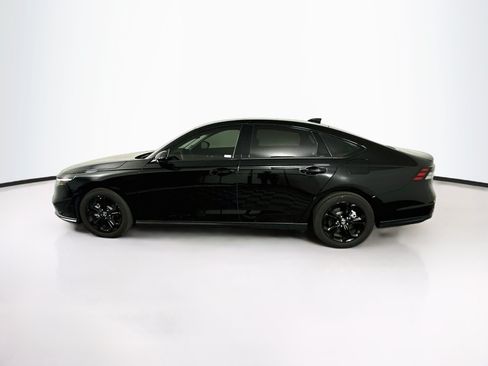 Used 2025 Honda Accord SE image 4