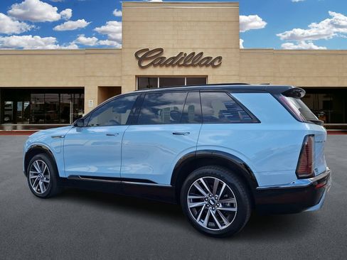 New 2026 Cadillac Vistiq Sport w/ LPO, Floor Liner Package AWD/4WD image 5