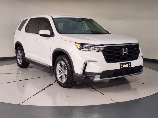 Used 2025 Honda Pilot EX-L image 7