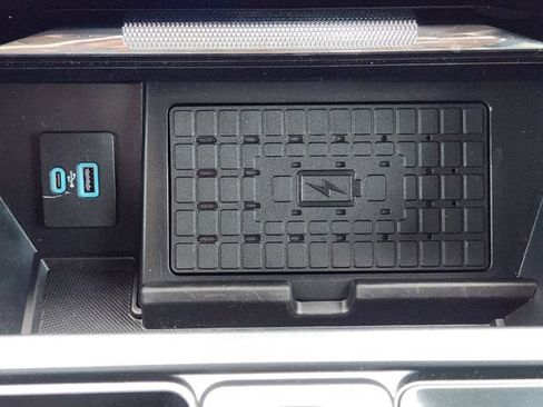Used 2023 Ford F150 Lariat AWD/4WD image 26