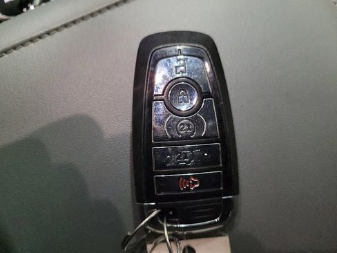 Used 2020 Lincoln Aviator Reserve w/ Equipment Group 201A AWD/4WD image 32