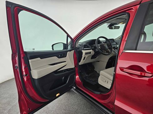 Certified 2025 Honda Odyssey EX-L image 21