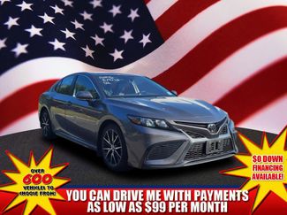 Used 2023 Toyota Camry SE image 1