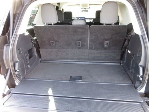 Certified 2025 Ford Expedition Active image 24