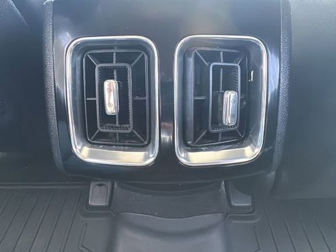 Used 2023 Kia Sorento SX image 16