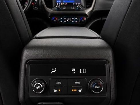 Used 2023 GMC Acadia AT4 w/ GMC Pro Grade Package AWD/4WD image 22