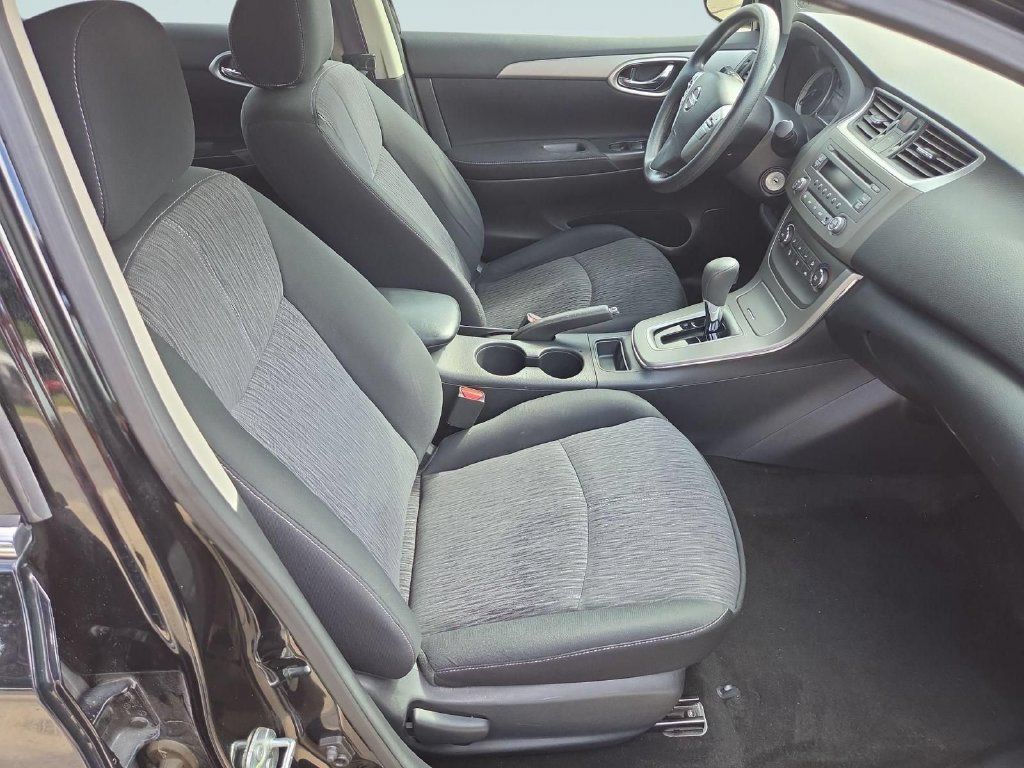 Used 2014 Nissan Sentra SV FWD image 29
