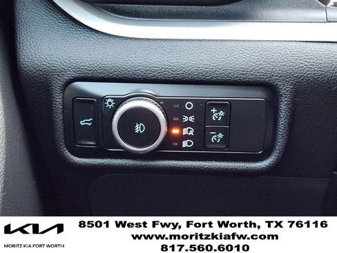 Used 2023 Ford Explorer XLT w/ Equipment Group 202A RWD image 18