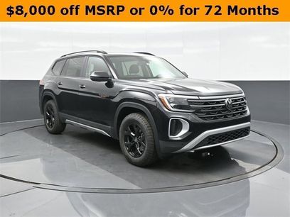 New 2025 Volkswagen Atlas Peak Edition SE