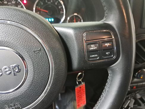 Used 2013 Jeep Wrangler Unlimited Sport AWD/4WD image 16