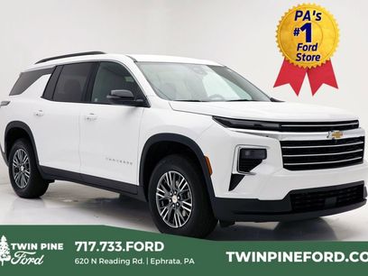 Used 2025 Chevrolet Traverse LT