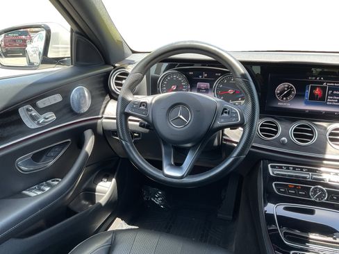 Used 2017 Mercedes-Benz E 300 image 11