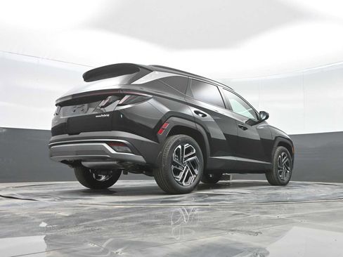 New 2026 Hyundai Tucson Limited image 35