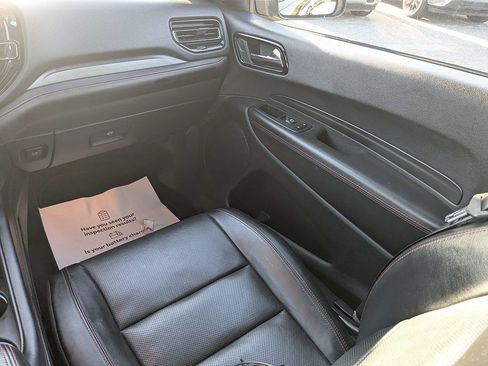 Used 2024 Dodge Durango GT RWD image 17