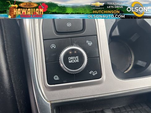 Used 2020 Ford Explorer Platinum w/ Premium Technology Package image 20