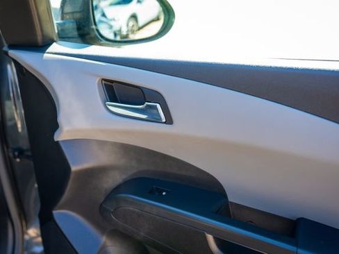 Used 2015 Chevrolet Sonic LT image 22