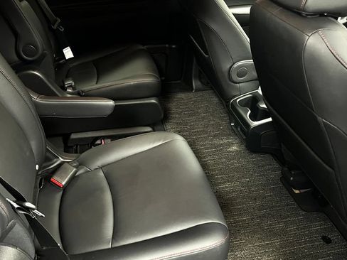 Used 2024 Honda Odyssey Sport image 14