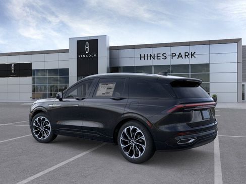 New 2026 Lincoln Nautilus Reserve AWD/4WD image 4