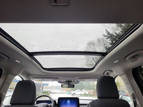 New 2026 Lincoln Aviator AWD image 15