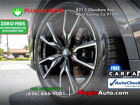 Used 2021 BMW X7 xDrive40i w/ M Sport Package AWD/4WD image 6
