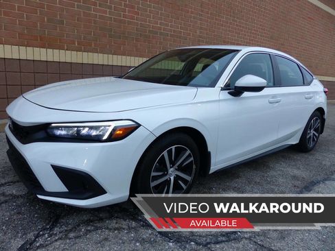 Used 2024 Honda Civic LX image 1