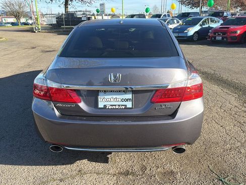 Used 2015 Honda Accord Touring image 4