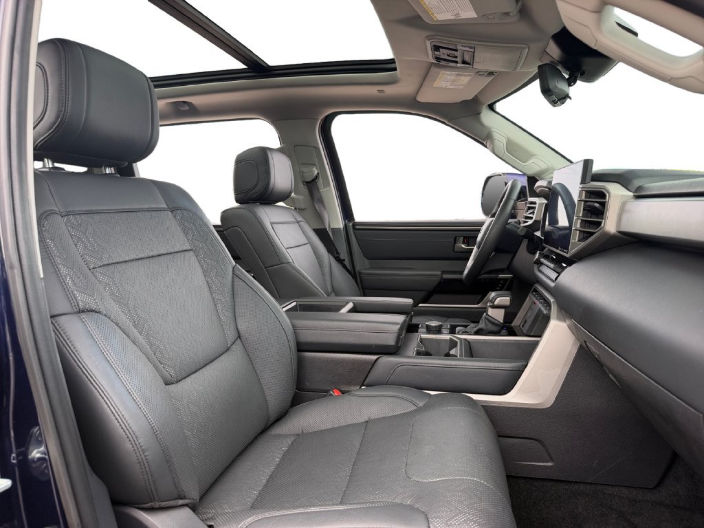 Used 2024 Toyota Tundra Limited AWD/4WD image 29