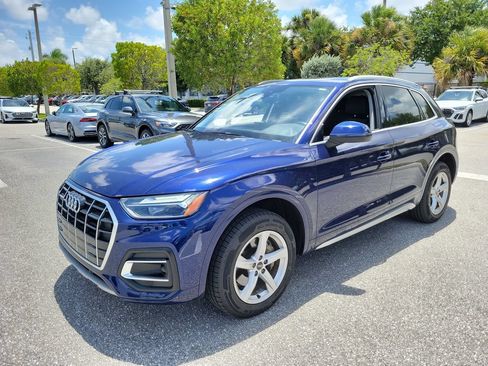 Used 2023 Audi Q5 2.0T Premium w/ Convenience Package AWD/4WD image 3