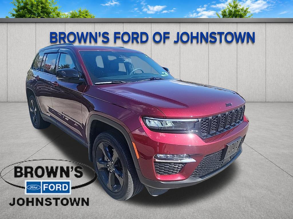 Used 2024 Jeep Grand Cherokee Altitude AWD/4WD image 1