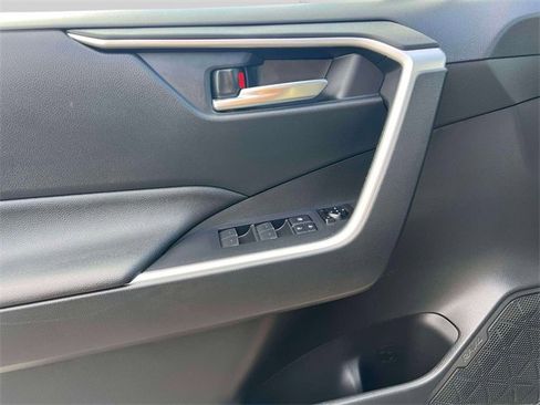Certified 2023 Toyota RAV4 SE image 21