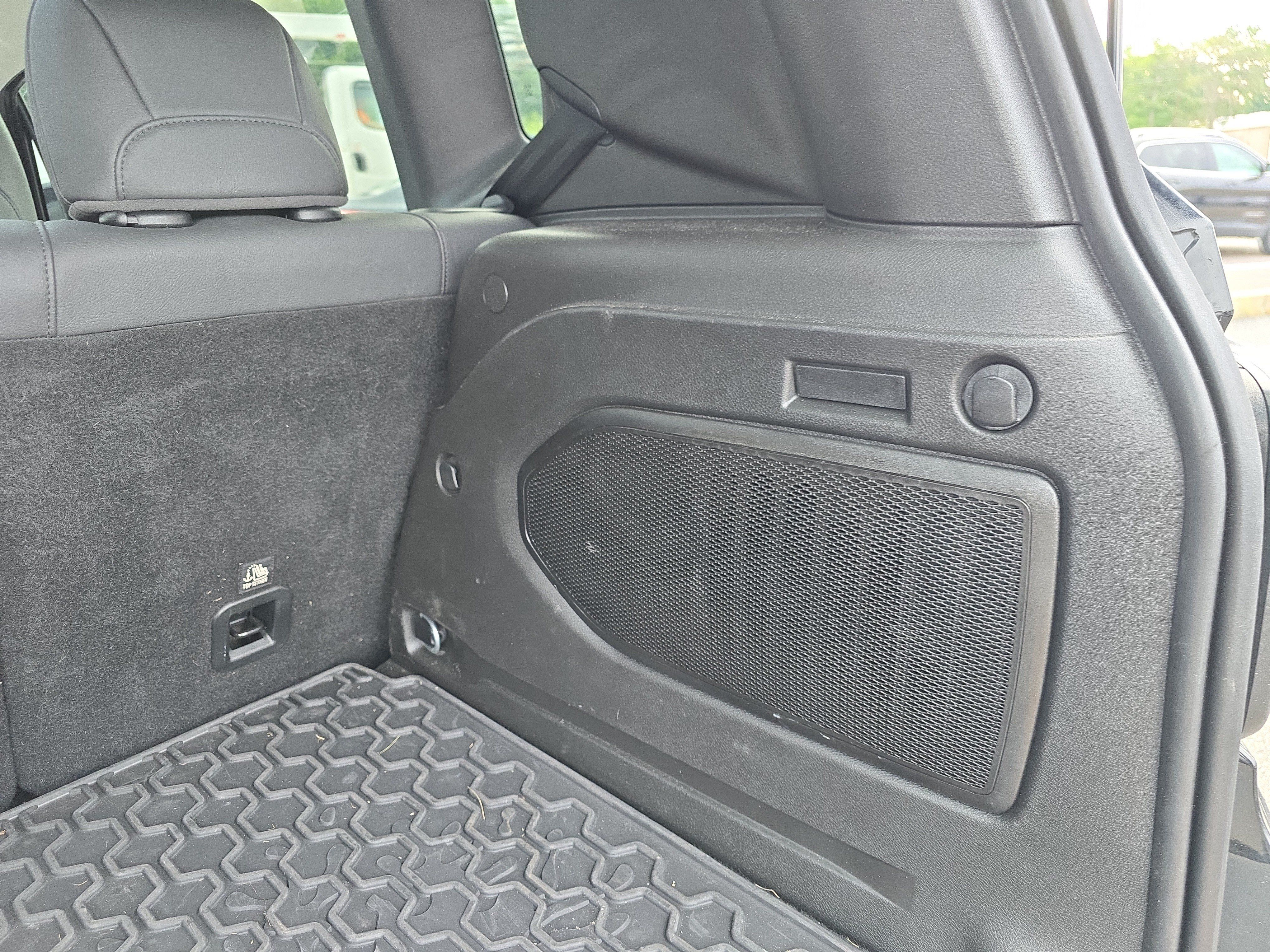 Used 2023 Jeep Renegade Trailhawk w/ Sun/Sound Group AWD/4WD image 7